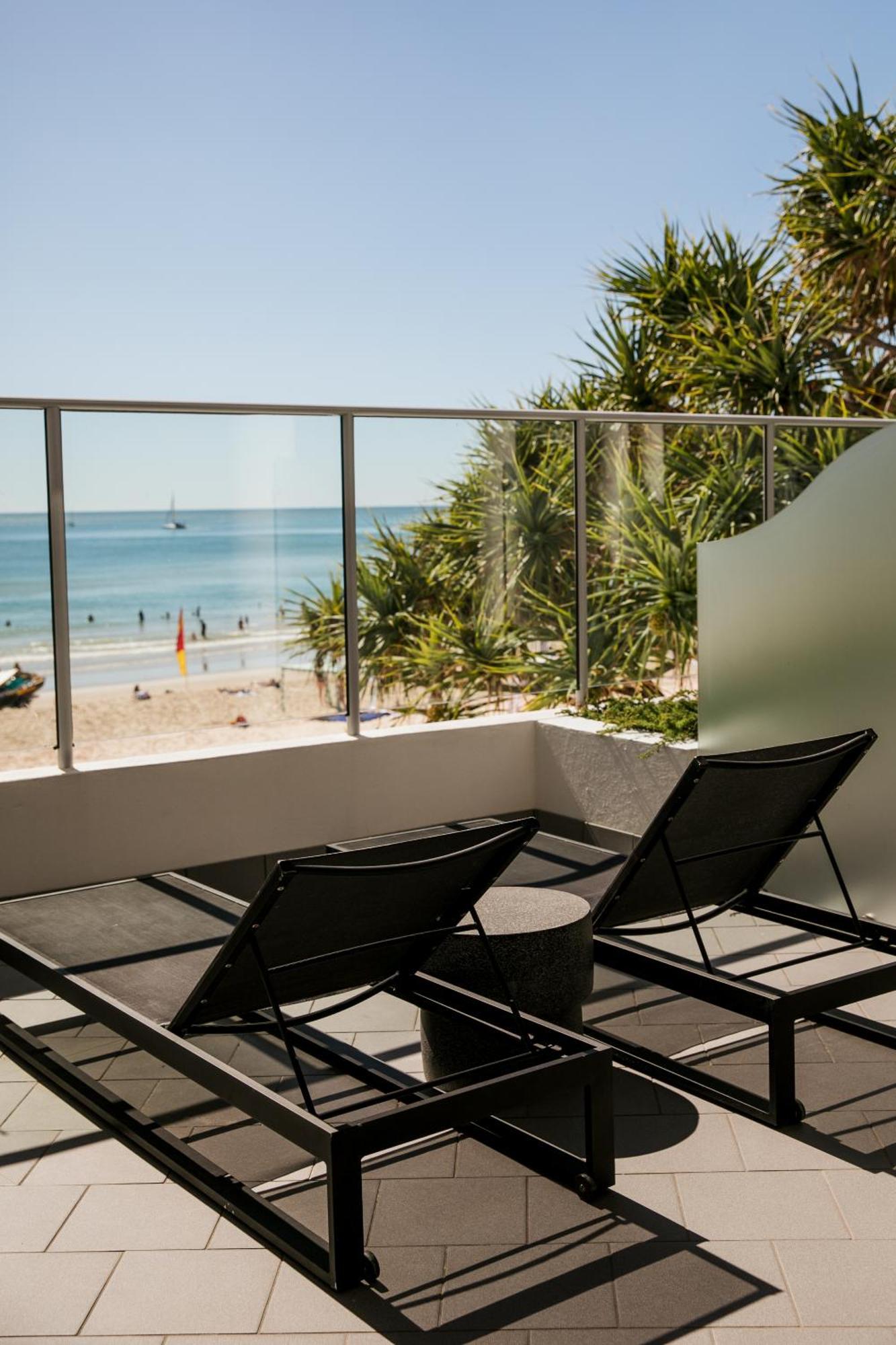 On The Beach Noosa Resort Bagian luar foto