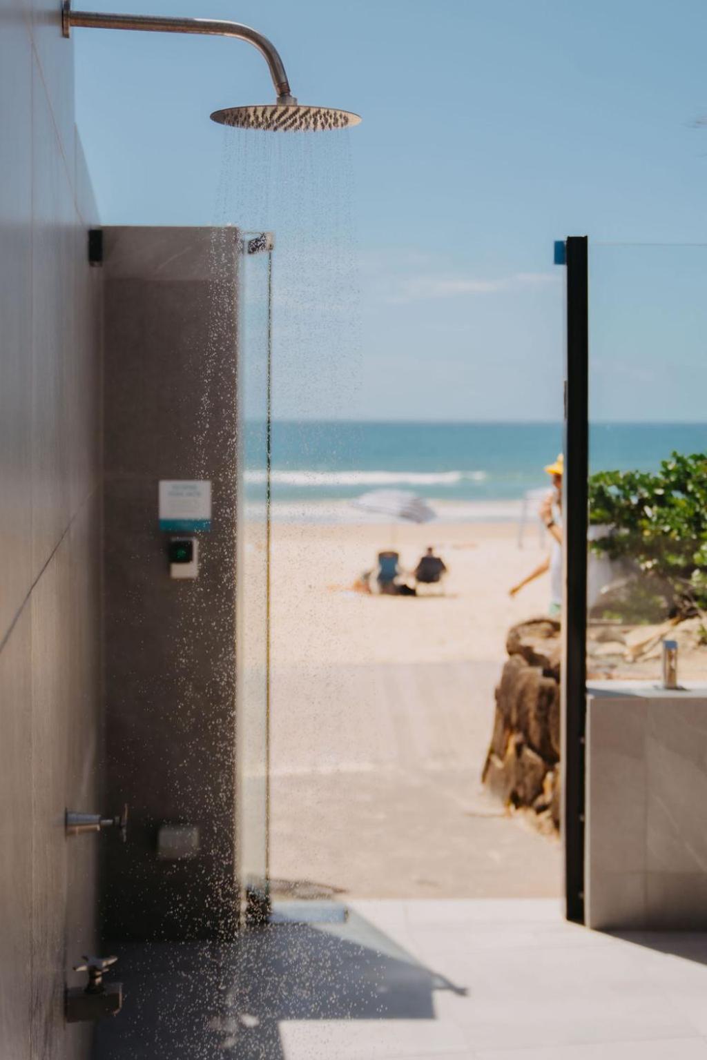 On The Beach Noosa Resort Bagian luar foto