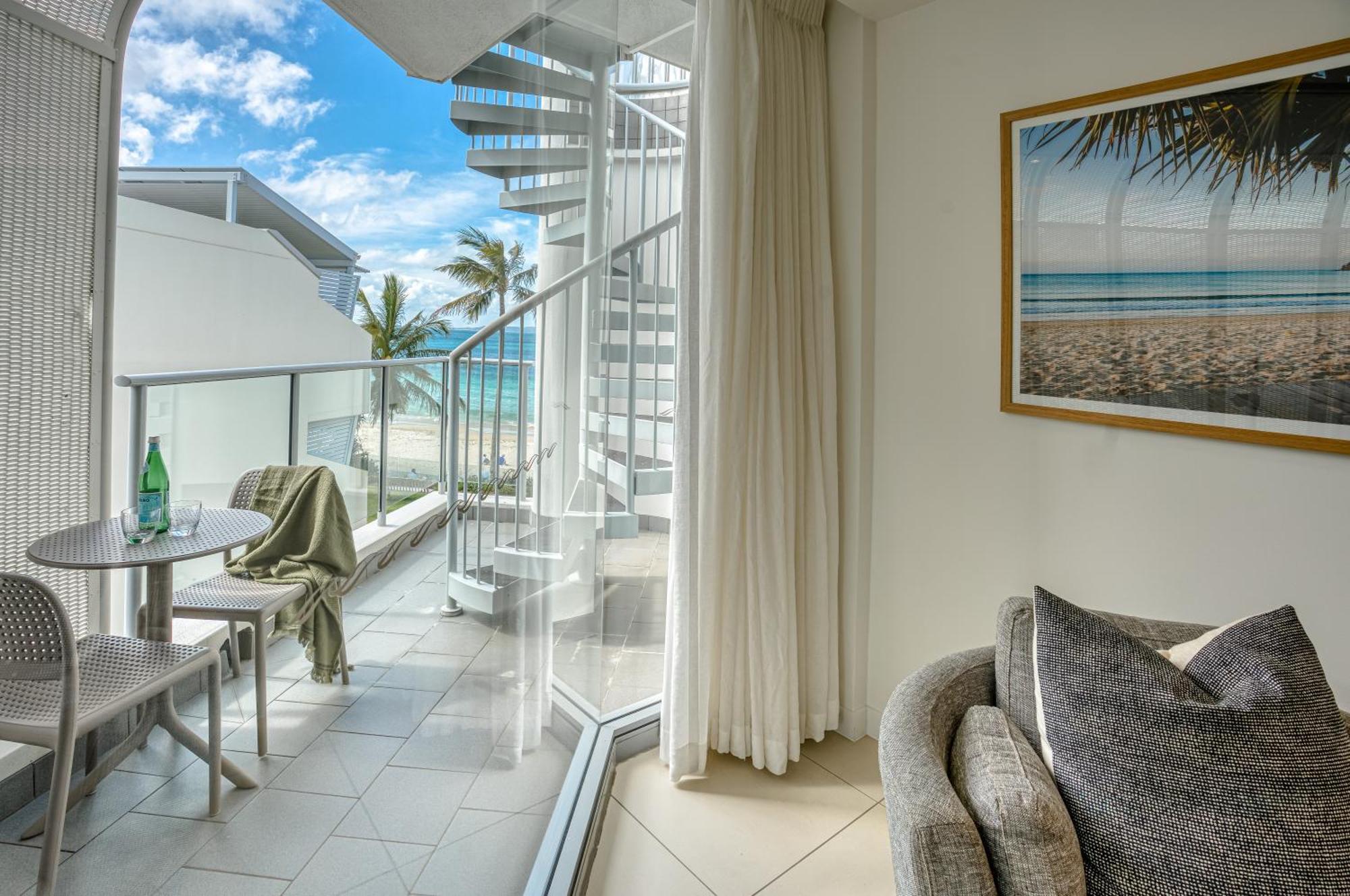 On The Beach Noosa Resort Bagian luar foto