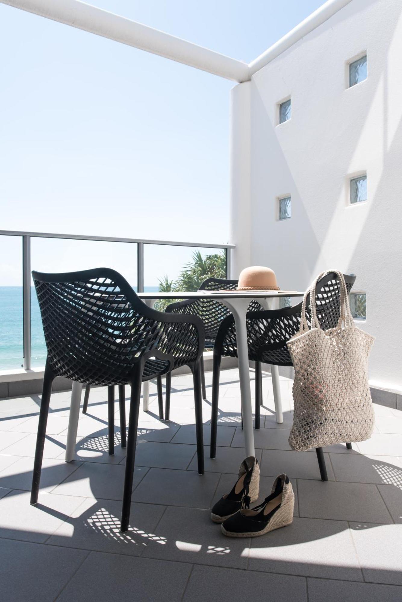 On The Beach Noosa Resort Bagian luar foto